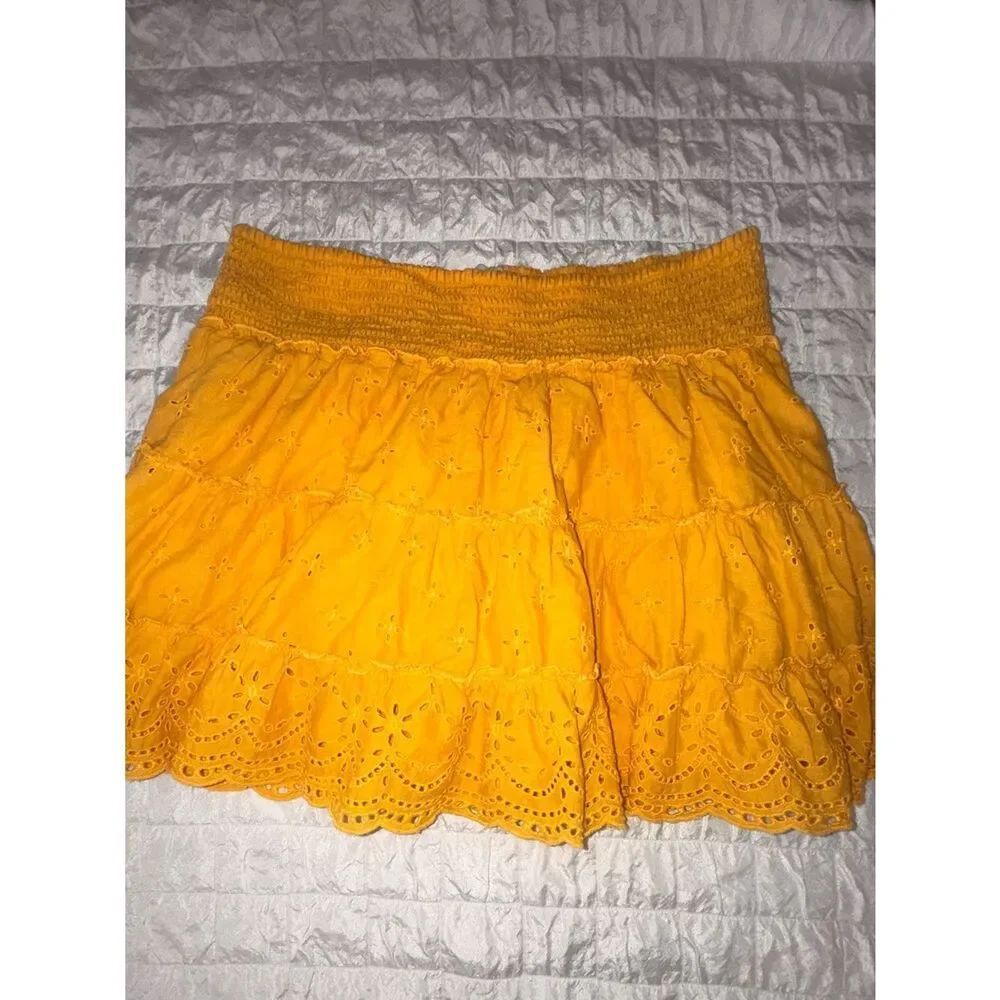American Eagle Yellow Eyelet Tiered Ruffle Mini cotton Skirt EUC SZ L